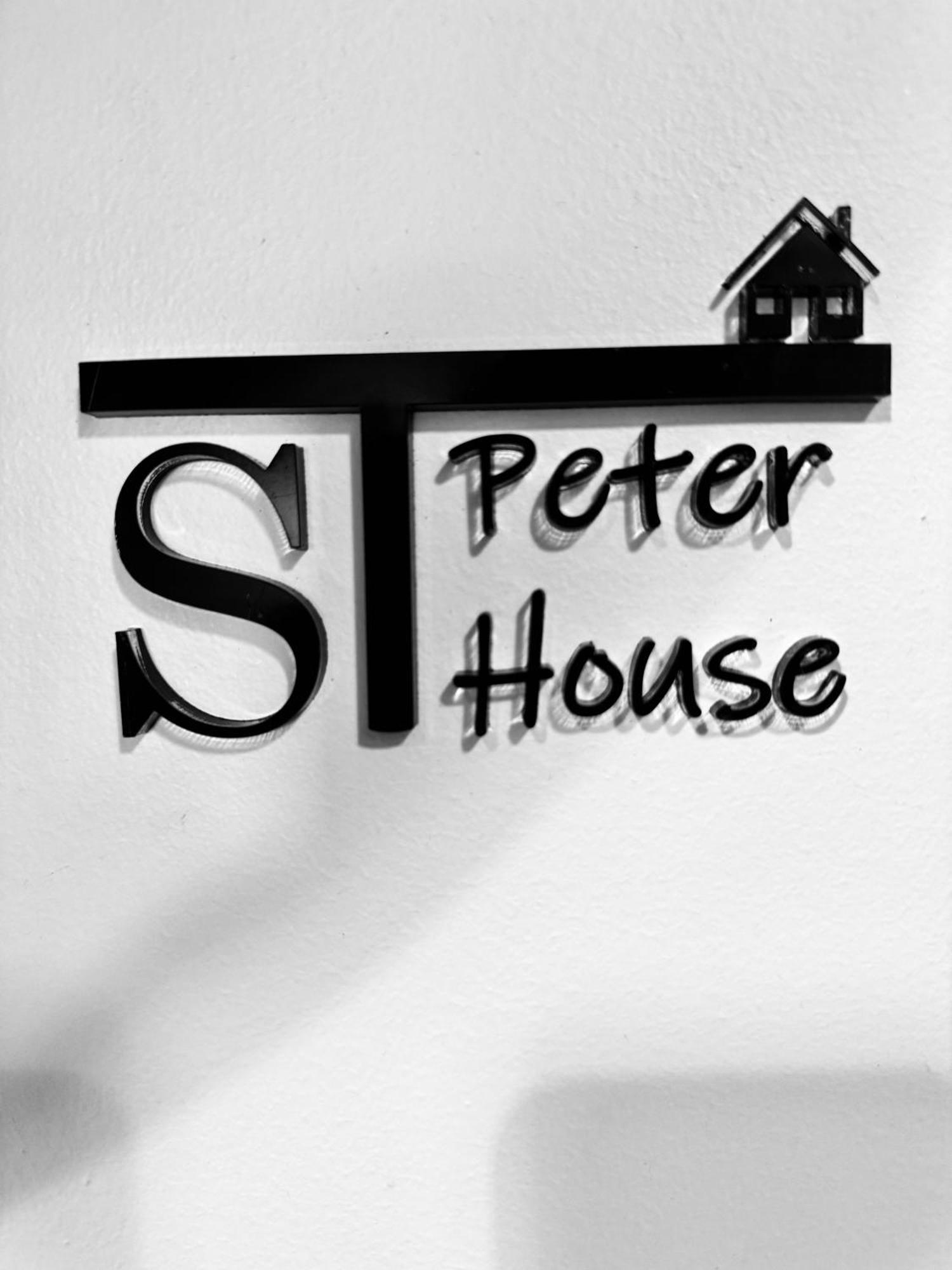 St Peter House Apartment Miskolc Exterior photo